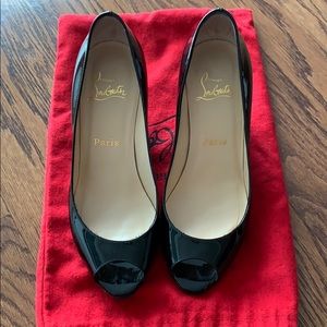 COPY - Black patent leather wedges